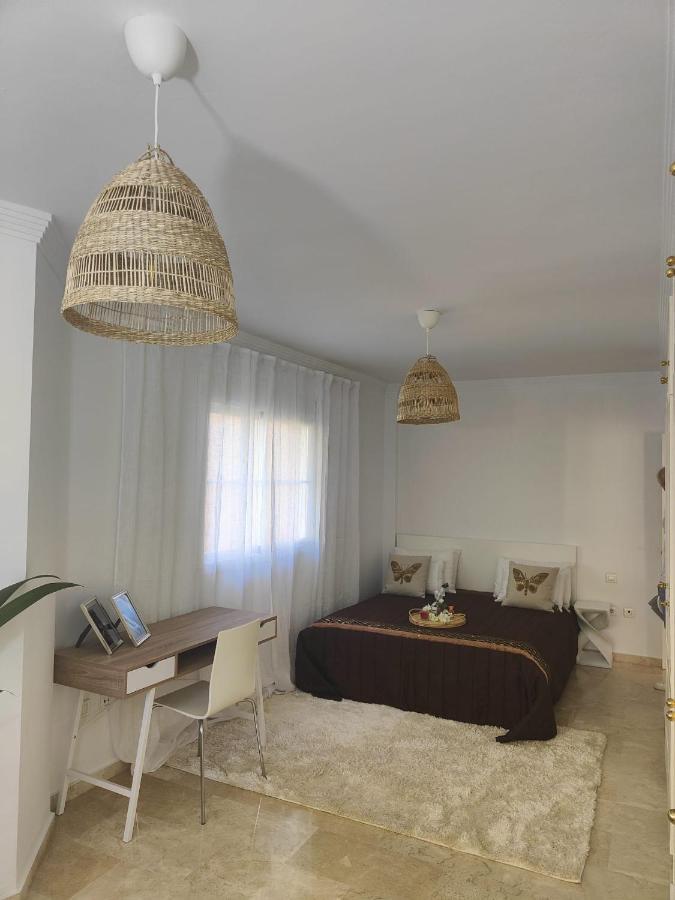 Center Beach 2 Beds Appartement Elviria Marbella Exterior foto