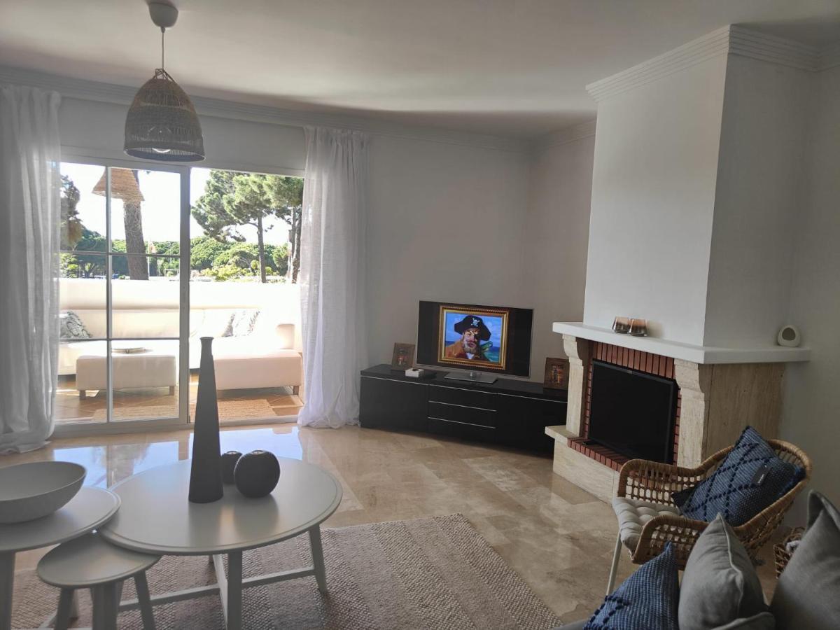 Center Beach 2 Beds Appartement Elviria Marbella Exterior foto